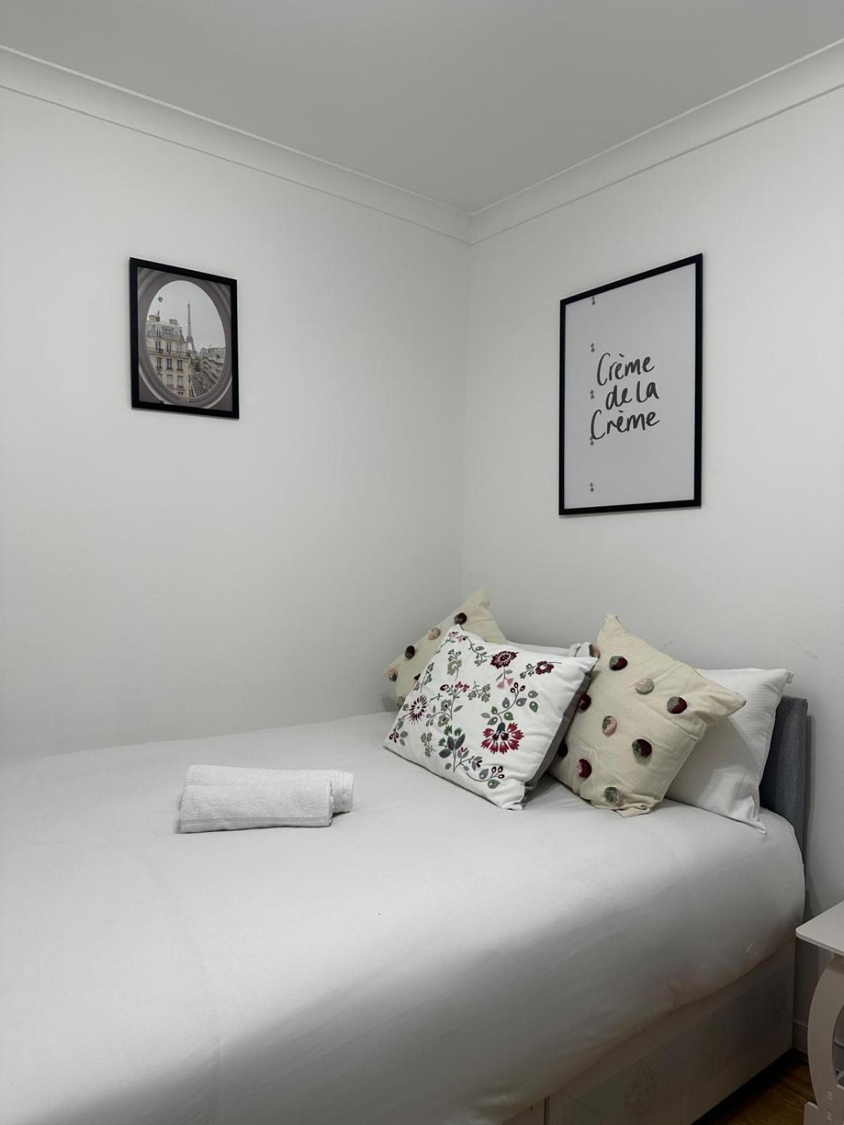 Budget Grey House Londra Dış mekan fotoğraf